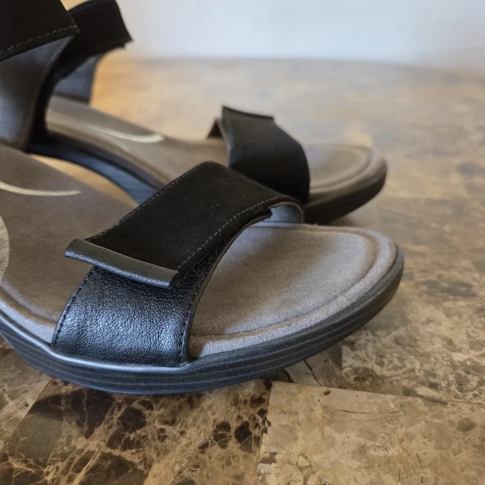Naot Intact Sandals Wms 10 Black Block Heel Double Strap Boho basic chic EU 41